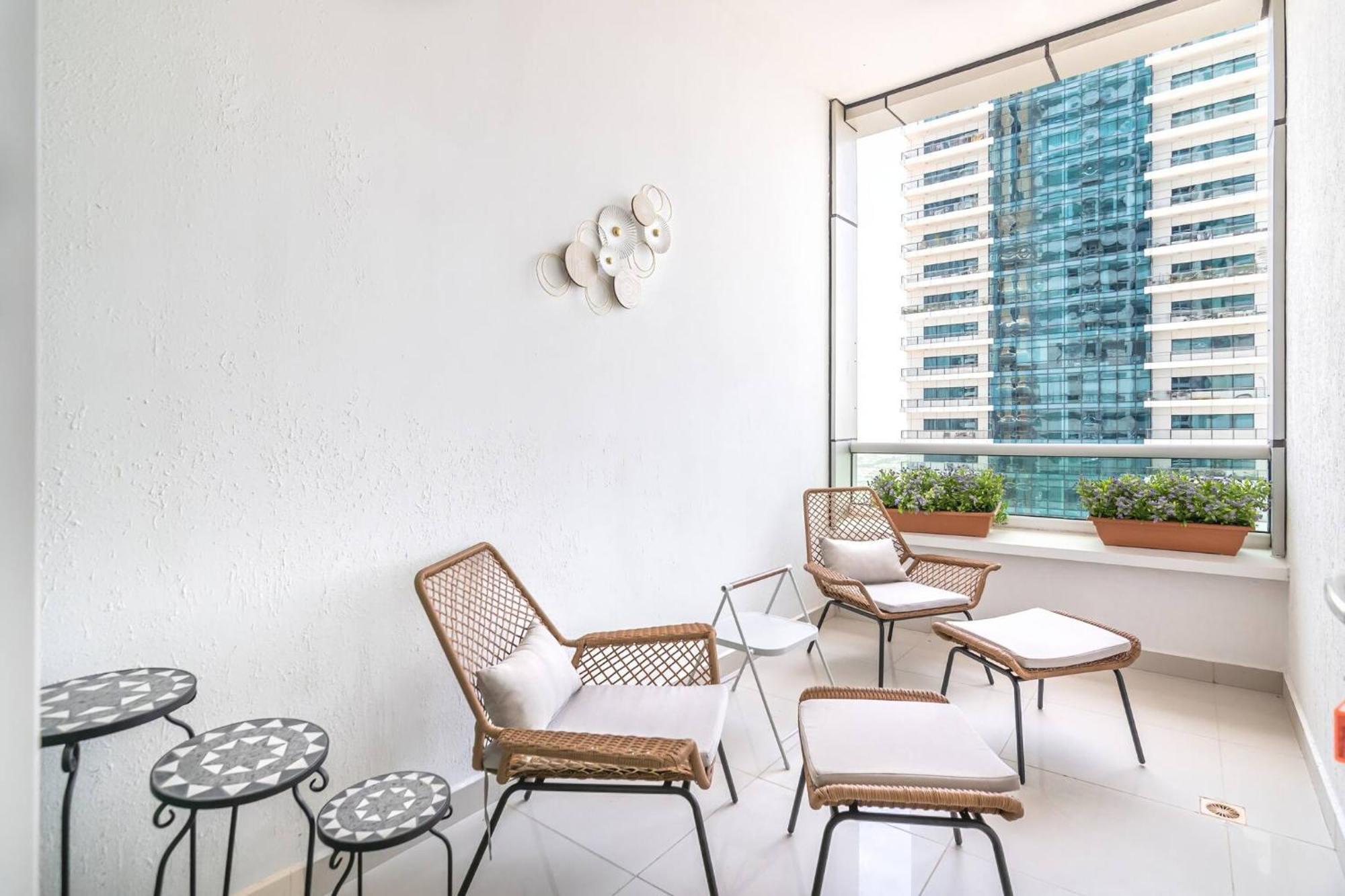 Apartment Spacious & Cosy 1br In Marina Dubai